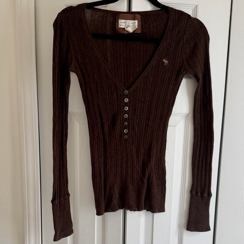 Y2K Vintage Abercrombie & Fitch Brown Ribbed V-Neck Henley Long Sleeve Top